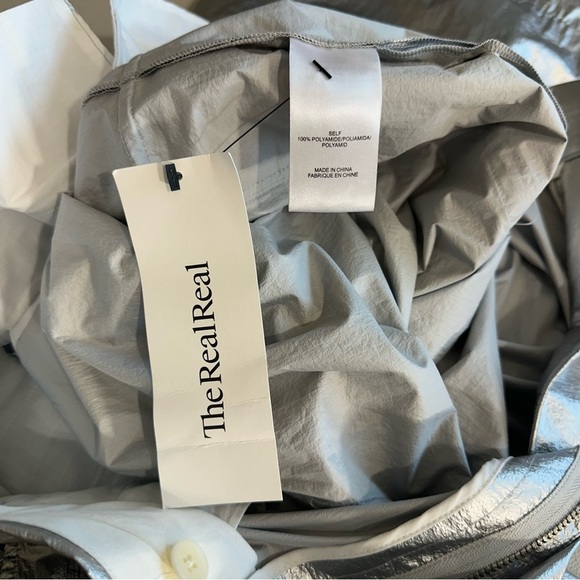 Tibi Wide Leg Pants
Metallic & Silver
Cropped with High-Rise - Picture 12 of 14